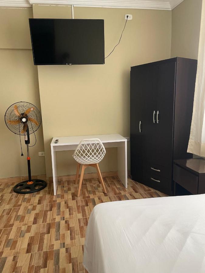 Hotel Calmelia Piura Esterno foto